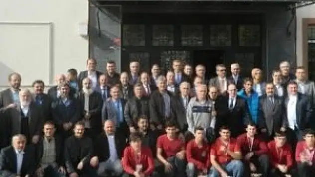 İstanbul İHL Güreş Takımı'nın tarihi buluşması