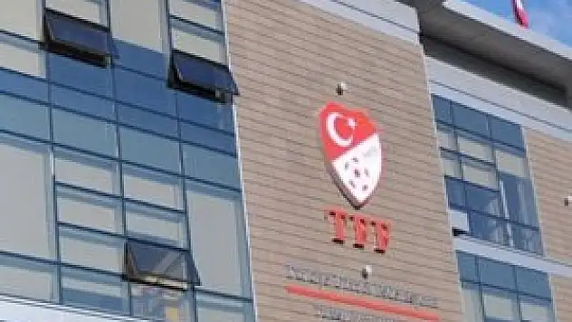 Beşiktaşlı taraftarlardan TFF'ye protesto