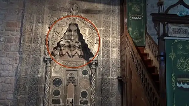 Tarihi caminin mihrabındaki kadın silüetinin sırrı