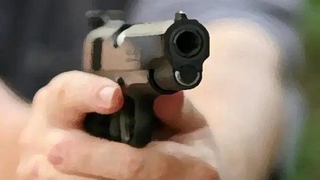 Akaryakıt istasyonunda silahlı soygun