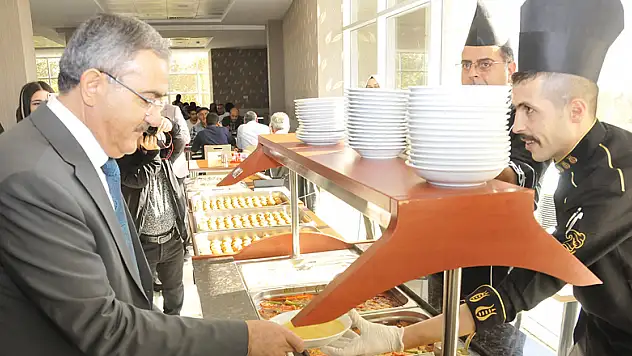Selçuk Üniversitesi 'glütensiz yemek' açılışı yapıldı