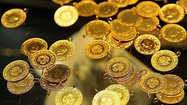 Altın tekrar düşüşe geçti