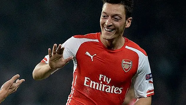 Mesut Özil davasını geri çekti