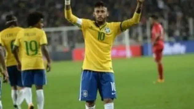 Neymar'a alkış Demirören'e tepki