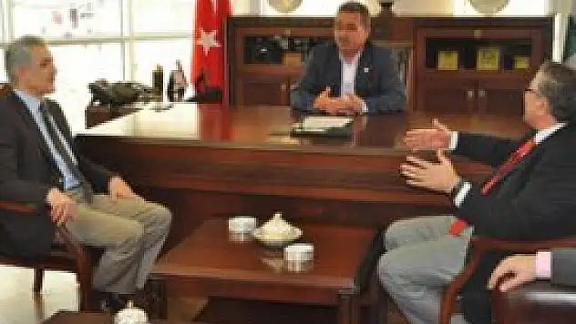 Dolmacı, Başkan Hançerli'yi ziyaret etti