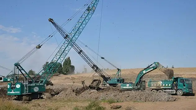 DSİ iş makineleri arı gibi çalışıyor