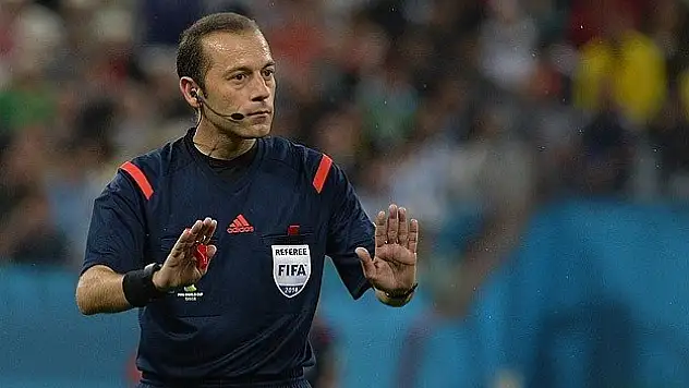 Cüneyt Çakır'a UEFA'dan görev