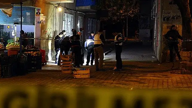 Kavgaya müdahale eden polis yaralandı