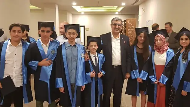 Konuk: Geleceğin anahtarları öğretmenlerimizin elindedir