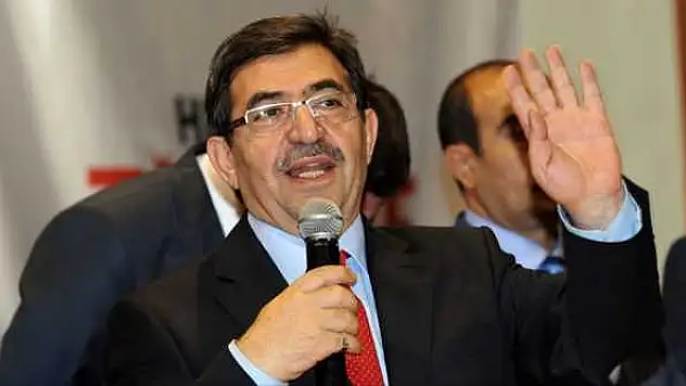 ''Bizim sanayicimizi alnından öpmek lazım''