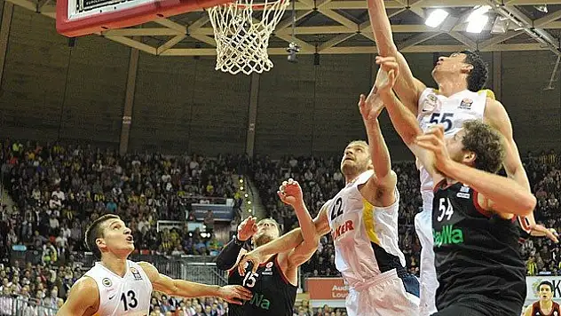 Fenerbahçe Ülker deplasmanda kazandı