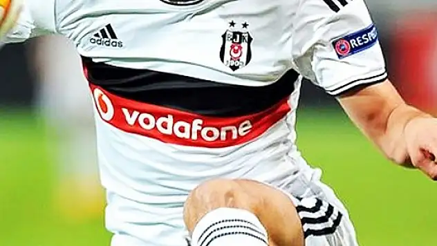 Sözleşmesi bitti! Hem F.Bahçe hem G.Saray...