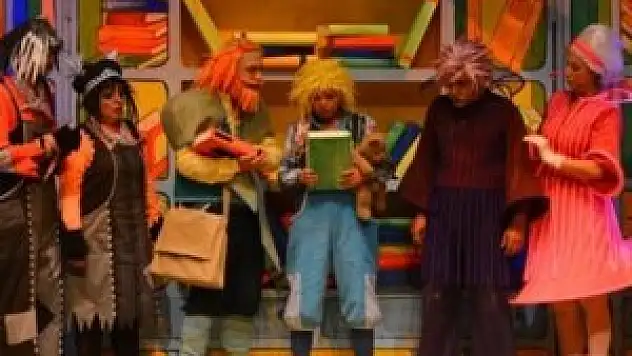 'Değirmendeki Hazine', işaret dili ile sahnelendi