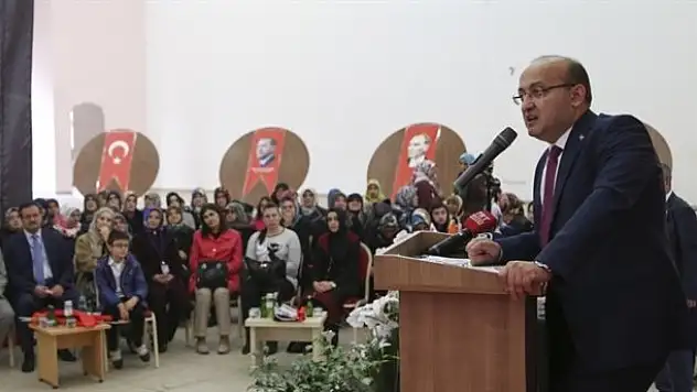 Akdoğan: Bu ayak bağından kurtulmak gerek