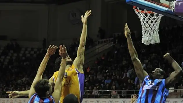 Royal Halı Gaziantep nefes aldı
