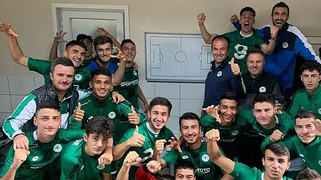 Akademi liderliğe oynuyor