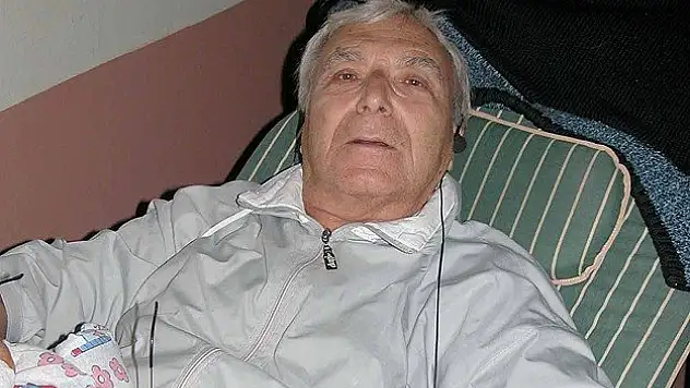 Yönetmen Memduh Ün hastaneye kaldırıldı