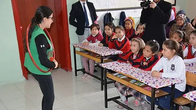 Medeniyet Okulu Tiyatrosu, 31 ilçede öğrencilerle buluşuyor