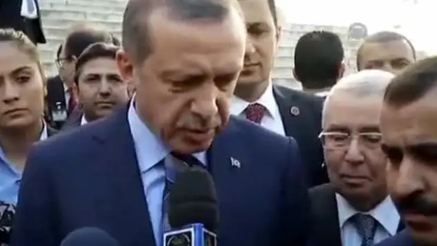 Cezayirli gençlerden Erdoğan'a tezahürat