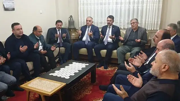 Bakanlardan Veyis Kurucu'nun ailesine taziye ziyareti