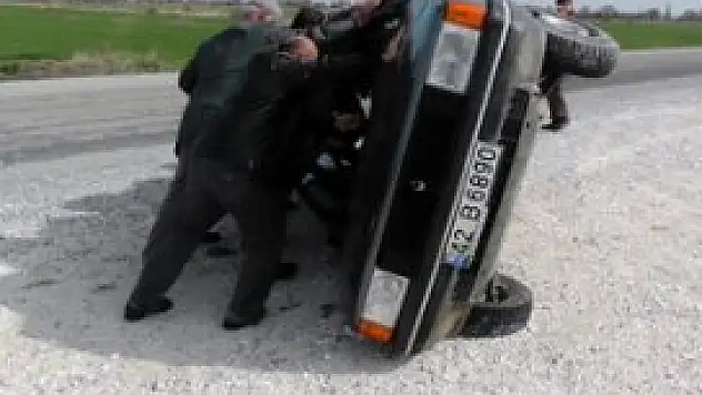 Beyşehir'de trafik kazası: 3 yaralı