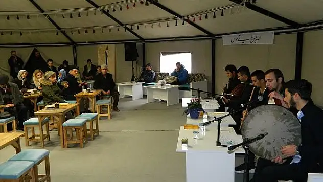 'Türbeönü Buluşmaları' musiki dinletisi beğeni topladı