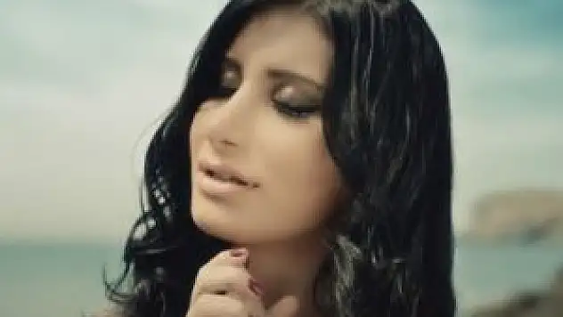 İrem Derici rekora doymuyor