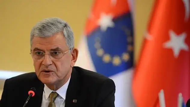 AB Bakanı: Vizeler 3 yıla kalkar