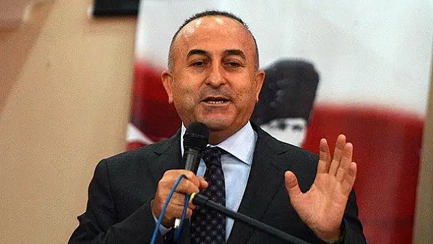 Politikamıza yanlış diyenler özür diliyor