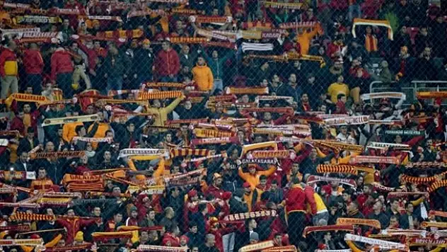Galatasaray taraftarından örnek davranış