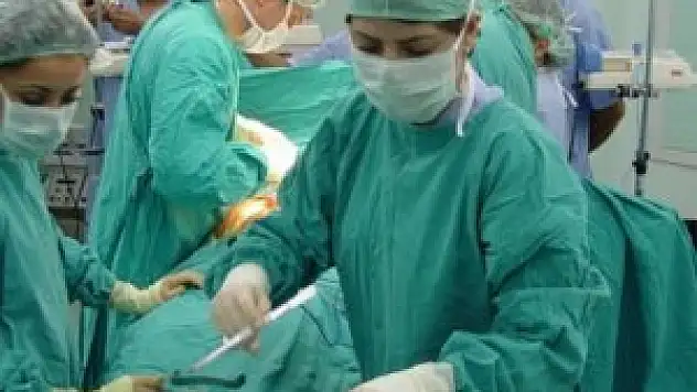 Kansere bıçak vurun!