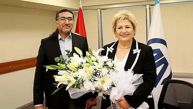 Bakan Eker'e Öğretmenler Günü sürprizi