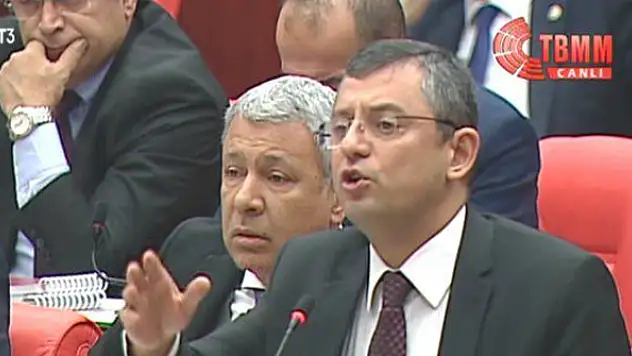 Büyük terbiyesizlik! CHP'li isim İslam adına hüküm verip iftira attı