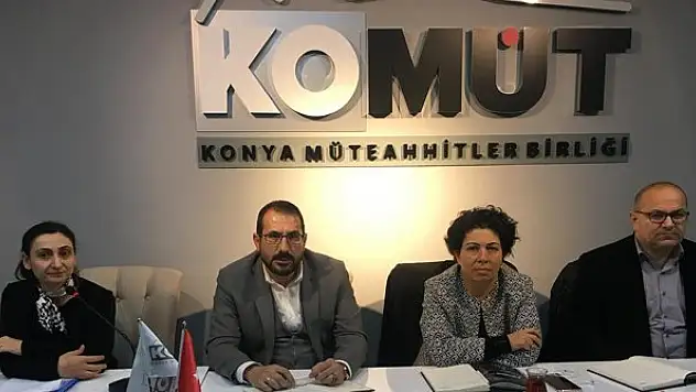 KOMÜT'te yeni müteahhitlik yasası konuşuldu