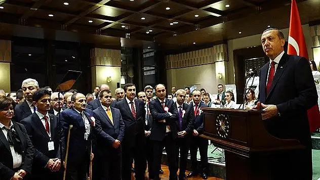 Öğretmenler medeniyetin asli unsurudur