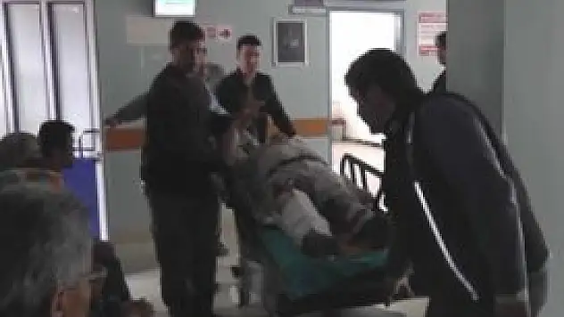 Çapa makinesine ayağını kaptırdı