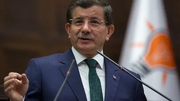 Davutoğlu: ''Akdeniz'i bize kimse kapatamaz''