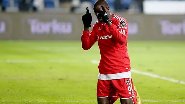 Demba Ba'nın gözü rekorda