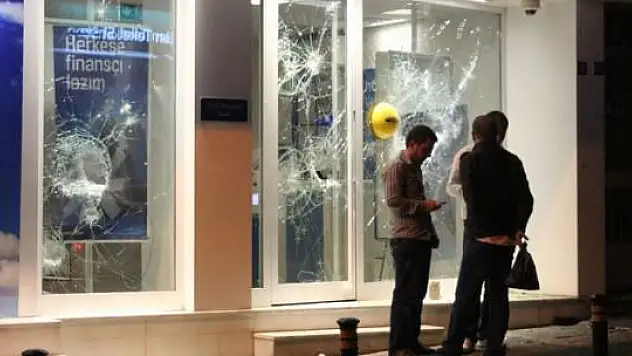 2 eylemciye 450 yıl + ağırlaştırılmış müebbet