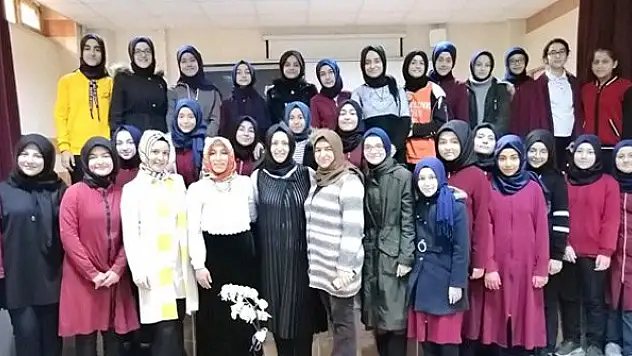 Vakıfbank İHO'da 'Mezunlarla Söyleşi' devam ediyor