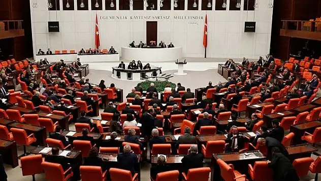 TBMM'deki ziyaretçi yasağı uzatıldı