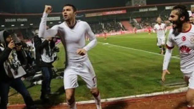 Burak ve Melo 'dalya' dedi