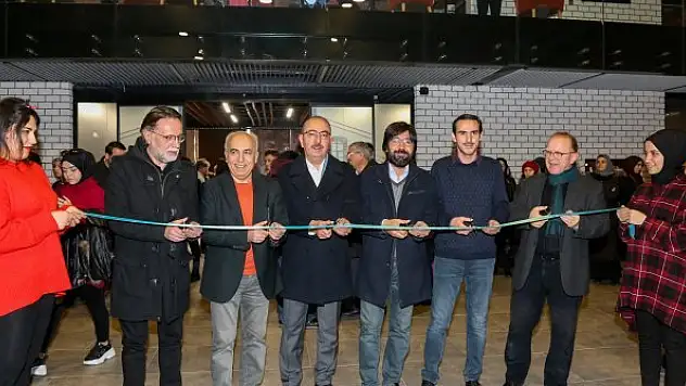 Muammer Ulutürk Fotoğraf Sergisi Tantavi'de Açıldı