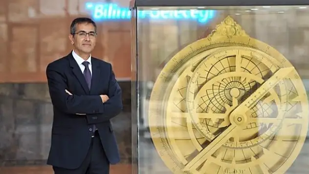 Amerika'yı değil Biruni'yi keşfedelim