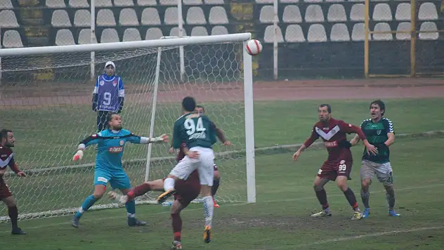 Anadolu Selçuklu deplasmanda güldü