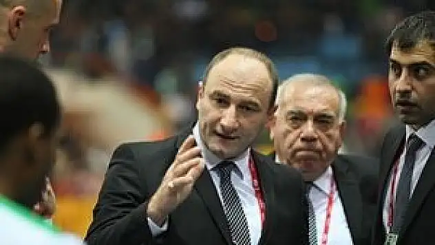 Aziz Bekir İyi savunma galibiyeti getirdi