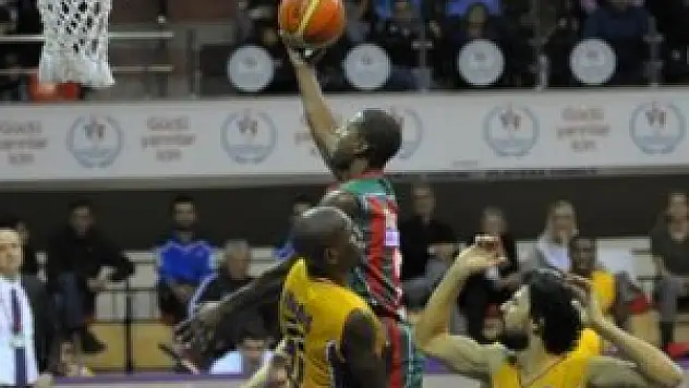 Karşıyaka'da yedi oyuncu hastanelik oldu