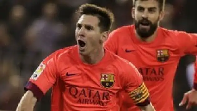 Messi'ye şişe atmanın bedeli ağır oldu!