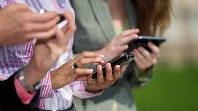 Cep telefonu fiyatları düşecek