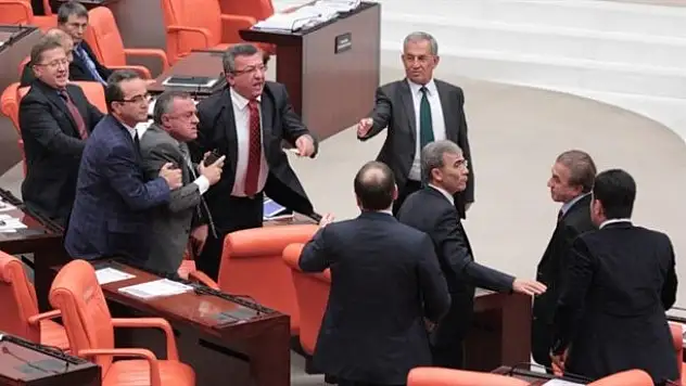 Meclis'te Alevi kavgası